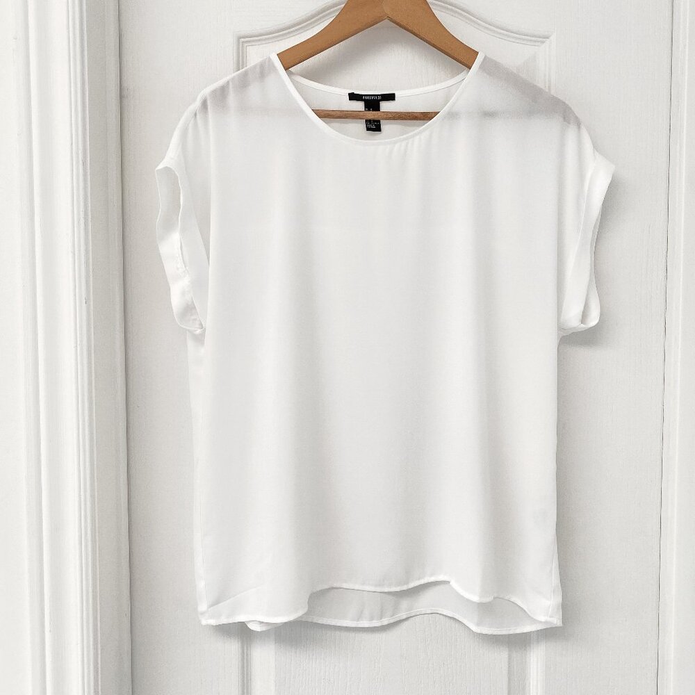 Forever 21 White Blouse Semi Sheer Short Sleeve Minimalist Basic Top Size M
